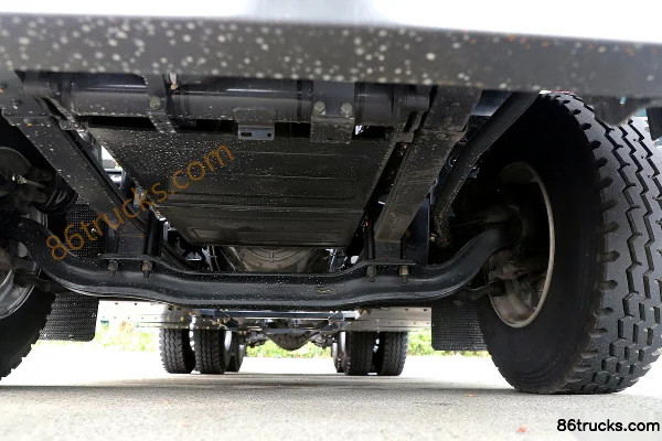 Dongfeng H5 6X4(10 wheels) Fast Gear 4-speed AMT Automatic Side Battery Pure Electric Tractor Truck (Sub-vehicle) CATL 400.61kWh Chassis (1)