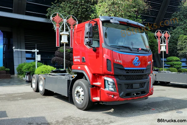Dongfeng H5 6X4(10 wheels) Side Battery 440 Rear Axle Electric Tractor Truck CATL 400.61kWh Exterior