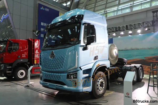 Dongfeng H5V 13.3L LNG 570 hp 6X4(10 wheels) Fast Gear 12-speed Tractor Truck Exterior (3) | 86Trucks