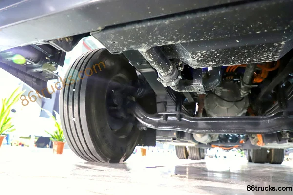 Dongfeng H5 6X4(10 roues) tracteur routier à pile à combustible 88 kWh Châssis (2) | 86Trucks