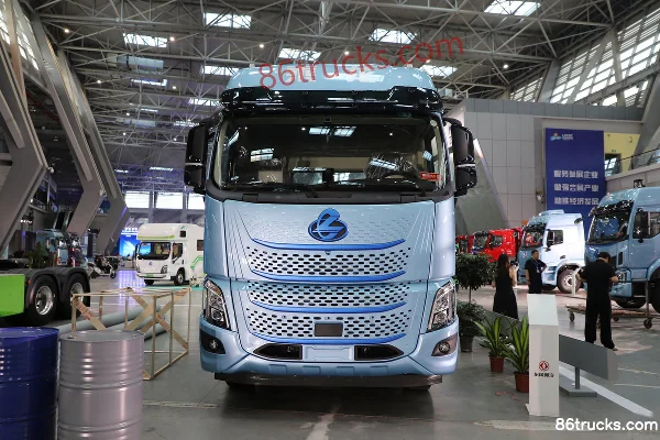 Dongfeng H7pro 6X4(10 wheels) Pure Electric Tractor Truck CATL 600kWh Exterior (2) | 86Trucks