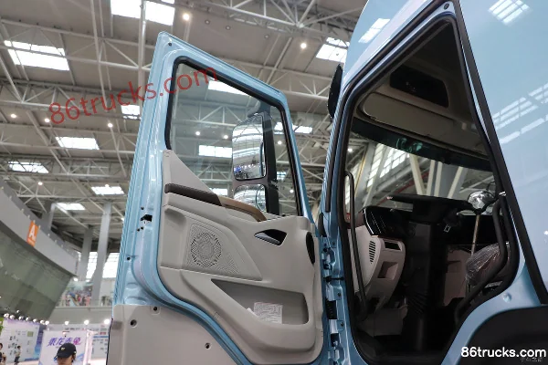 Dongfeng H7pro 6X4(10 wheels) Pure Electric Tractor Truck CATL 600kWh Cab (3) | 86Trucks