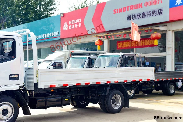 Dongfeng T7 Pro 1.6L Gasoline 120hp 4X2(6 wheels) 5-Speed 4.18m Single-Row Flatbed Mini Truck Body (1) | 86Trucks