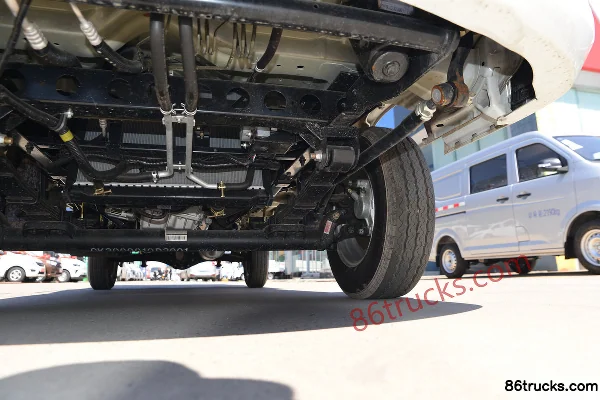 Changan Kuayue D1 Deluxe 1.6L Gasoline 122hp 4X2(6 wheels) 2.585m Double Row Van Mini Truck Chassis (3) | 86Trucks