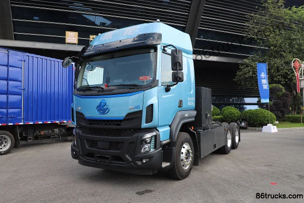 Dongfeng H5 6X4(10 wheels) Side-mounted + Rear-mounted Electric Tractor Truck CATL 528kWh Exterior (3) | 86Trucks