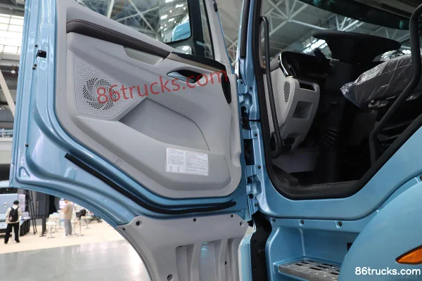 Dongfeng HK 14,5L LNG 580 ch 6X4(10 roues) Eaton 12 vitesses AMT automatique pont arrière 440 tracteur routier Cabine (3) | 86Trucks