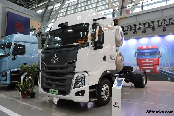Dongfeng H7 14.8L LNG 560 hp 4X2(6 wheels) Fast Gear 12-speed AMT Automatic Tractor Truck Exterior (3) | 86Trucks