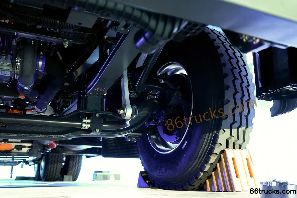 Dongfeng H7pro 6X4(10 wheels) Hydrogen Fuel Tractor Truck Microvast 80kWh Chassis (3) | 86Trucks