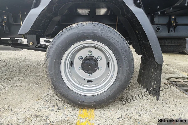 Dongfeng T7 Pro 1.6L Gasoline 120hp 4X2(6 wheels) 5-Speed 3.8m Single Row Flatbed Micro Truck Chassis (3) | 86Trucks