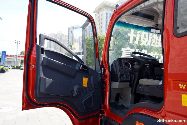 Sinotruk HOWO Hanjiang 3L CNG 140 hp 4X2(6 wheels) Fast Gear 8-Speed 3.85m Day Cab Flatbed Cargo Truck (1) | 86Trucks