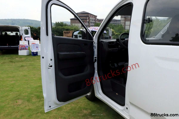 Wuling Yangguang Pro 6-Seat Electric Multi-Purpose Passenger Vehicle Cab (1) | 86Trucks