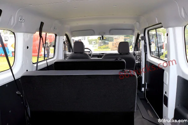 Wuling Yangguang Pro 6-Seat Electric Multi-Purpose Passenger Vehicle Body (2) | 86Trucks