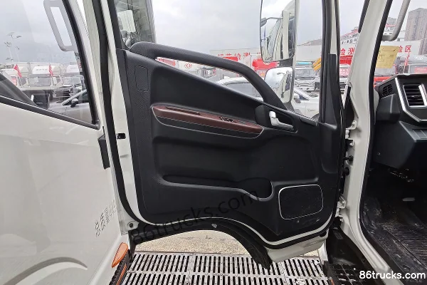 JAC ES6 Single Row Pure Electric Cargo Cage Light Truck CATL 140kWh 4X2(6 wheels) Cab (2) | 86Trucks