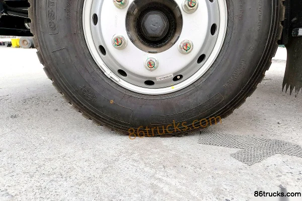 Sinotruk HOWO Tongshuai 4,15 m cabine simple fourgon électrique pur à ridelles Weichai 150.83kWh 4X2(6 roues) Châssis (3) | 86Trucks
