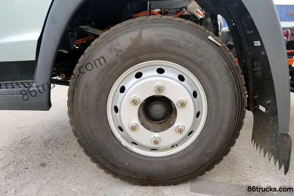 Sinotruk HOWO Tongshuai 4,15 m cabine simple fourgon électrique pur à ridelles Weichai 150.83kWh 4X2(6 roues) Châssis (1) | 86Trucks